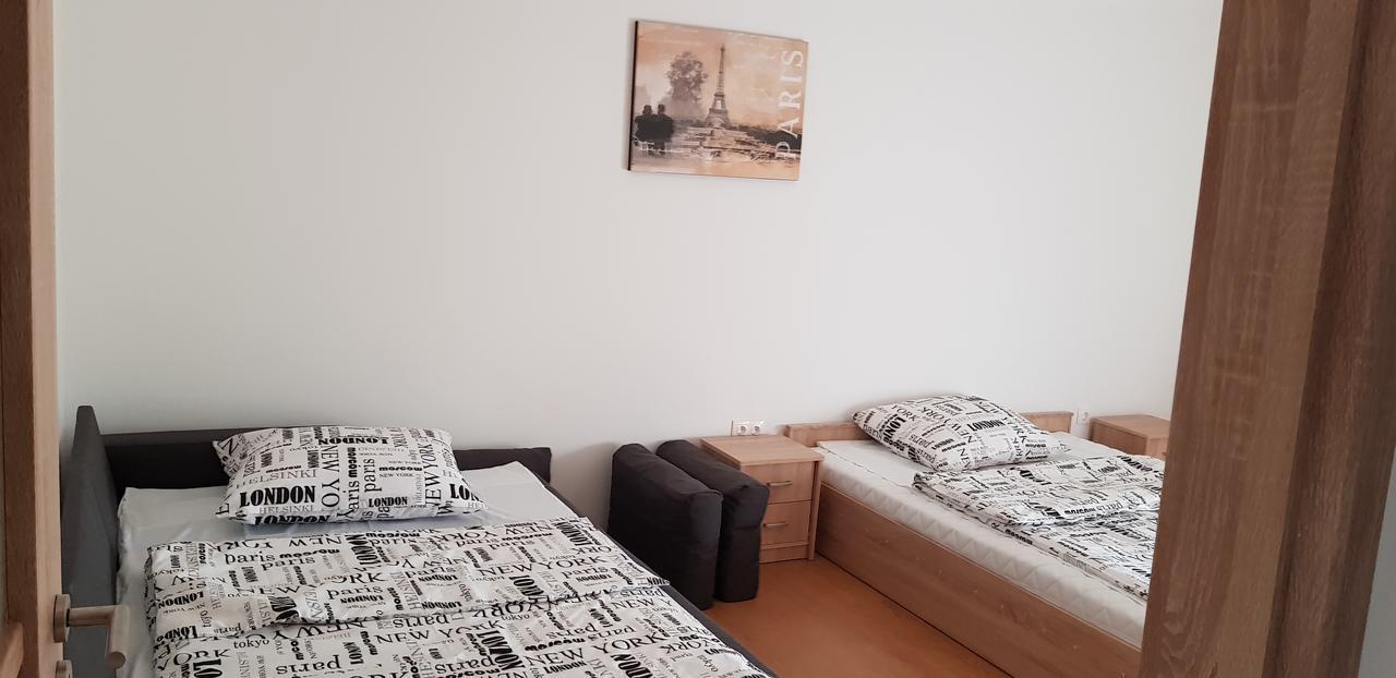 Veszprem Kucko Apartment Ngoại thất bức ảnh